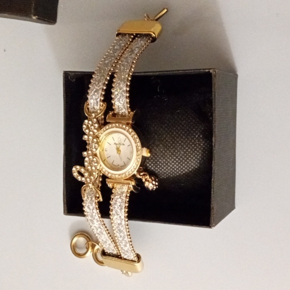 Watch plus bracelet set - Picture 5 of 7